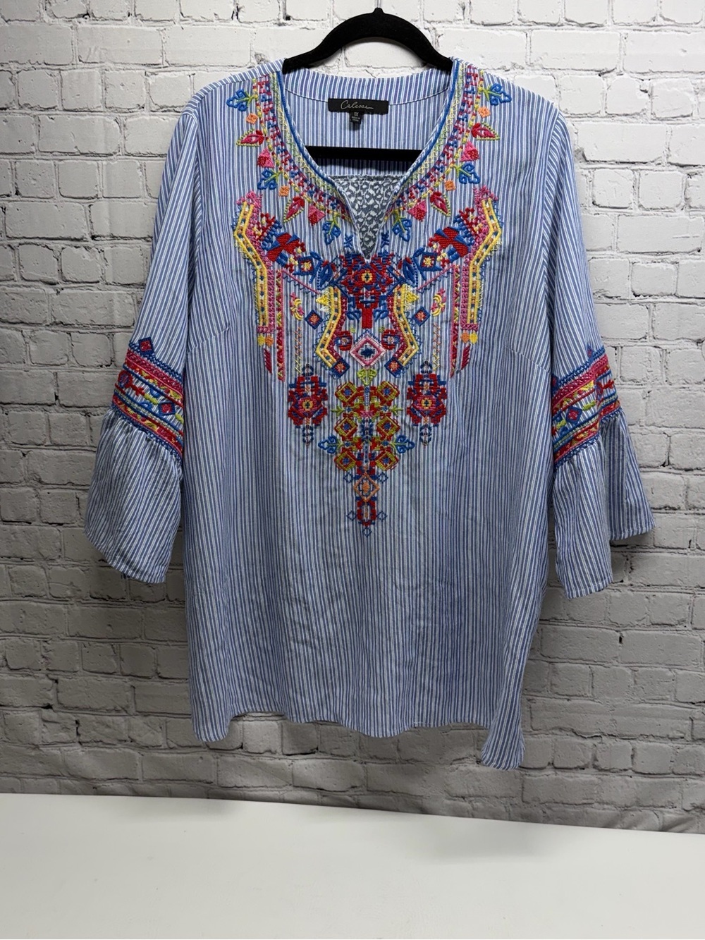 Caleaas Blue & White Pinstripe Tunic with Multicolor Embroidery Sz 1X